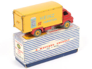 Lot 253 - DINKY TOYS (GB) (1)
