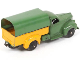 Lot 316 - DINKY TOYS (FRANCE) (1)