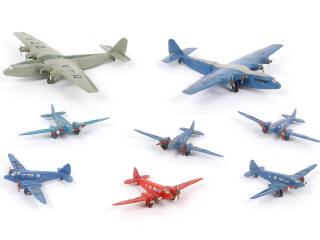 Lot 279 - DINKY TOYS (GB) (8)