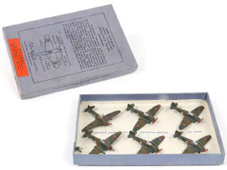 Lot 274 - DINKY TOYS (GB) (1)