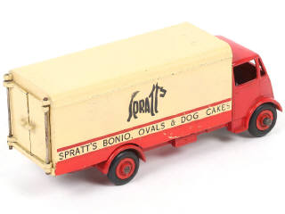 Lot 237 - DINKY TOYS (GB) (1)