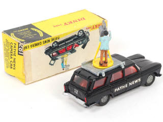 Lot 245 - DINKY TOYS (GB) (1)