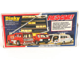 Lot 287 - DINKY TOYS (GB) (2)