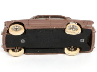 Lot 320 - DINKY TOYS (FRANCE) (2)