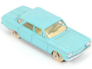 Lot 325 - DINKY TOYS (FRANCE) (3)