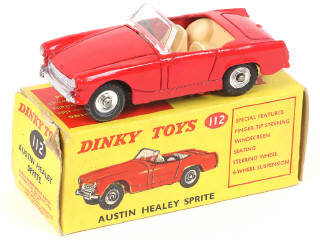 Lot 261 - DINKY TOYS (GB) (1)