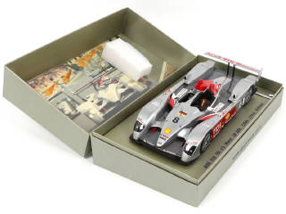 Lot 24 - SPARK (MACAU) (1)