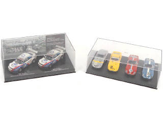 Lot 31 - DIVERS (2)