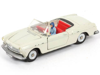 Lot 301 - DINKY TOYS (FRANCE) (1)