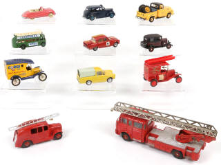 Lot 56 - DIVERS (11)