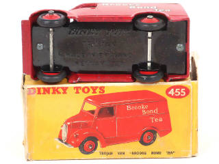 Lot 283 - DINKY TOYS (GB) (1)