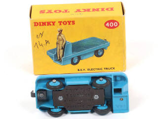 Lot 281 - DINKY TOYS (GB) (1)