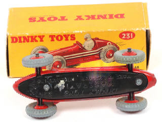 Lot 270 - DINKY TOYS (GB) (1)