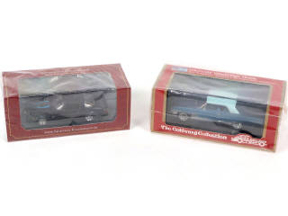 Lot 64 - DIVERS (2)
