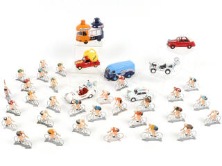 Lot 6 - DIVERS (37)