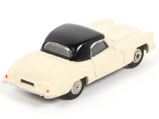 Lot 305 - DINKY TOYS (FRANCE) (1)