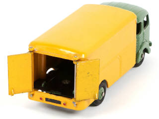 Lot 316 - DINKY TOYS (FRANCE) (1)