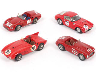 Lot 67 - DIVERS (4)