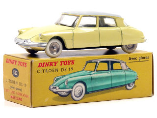 Lot 1358 - DINKY TOYS FRANCE (1)