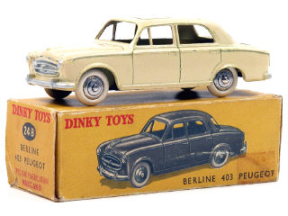 Lot 1353 - DINKY TOYS (FRANCE) (1)