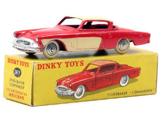 Lot 1408 - DINKY TOYS FRANCE (1)