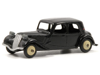 Lot 1331 - DINKY TOYS (FRANCE) (1)