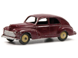 Lot 1337 - DINKY TOYS (FRANCE) (1)
