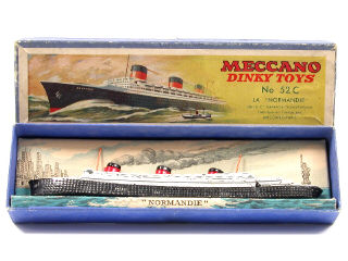Lot 1452 - DINKY TOYS (FRANCE) (1)