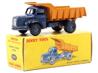 Lot 1544 - DINKY TOYS FRANCE (1)