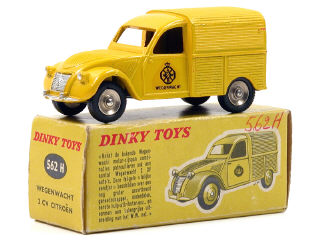 Lot 1531 - DINKY TOYS FRANCE (1)