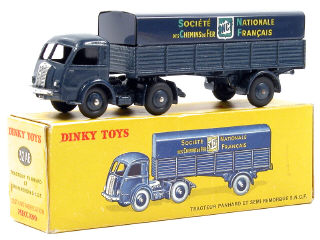 Lot 1514 - DINKY TOYS (FRANCE) (1)