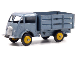 Lot 1458 - DINKY TOYS FRANCE (1)