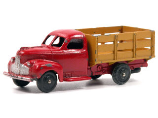 Lot 1472 - DINKY TOYS FRANCE (1)