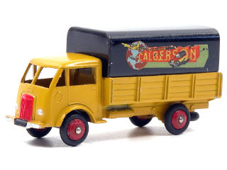 Lot 1469 - DINKY TOYS FRANCE (1)