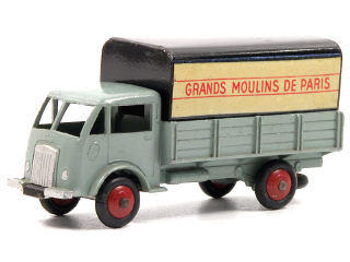 Lot 1471 - DINKY TOYS FRANCE (1)