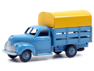 Lot 1474 - DINKY TOYS FRANCE (1)