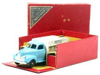 Lot 1481 - DINKY TOYS FRANCE (1)