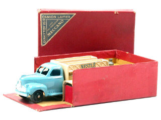 Lot 1482 - DINKY TOYS FRANCE (1)