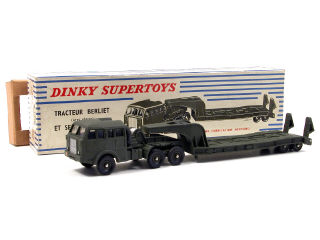 Lot 1581 - DINKY TOYS FRANCE (1)