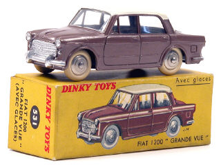 Lot 1418 - DINKY TOYS FRANCE (1)