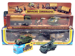 Lot 784 - DIVERS (4)
