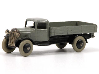 Lot 1076 - DINKY TOYS GB (1)