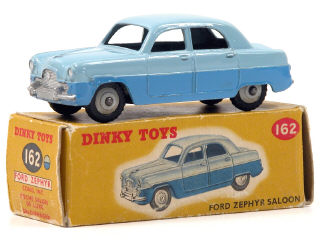 Lot 1071 - DINKY TOYS (GB) (1)