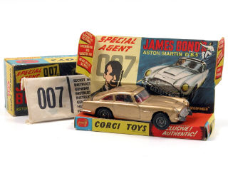 Lot 1051 - CORGI TOYS (GB) (1)