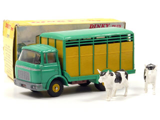 Lot 1575 - DINKY TOYS FRANCE (1)