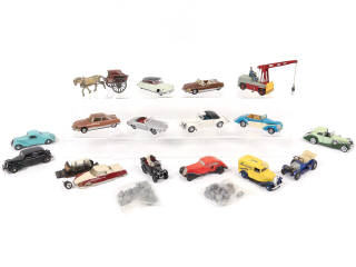 Lot 150 - DIVERS (18)
