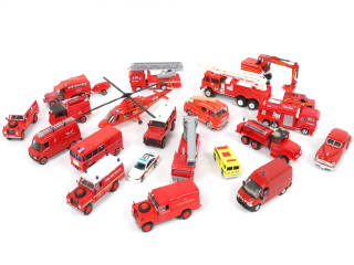 Lot 195 - DIVERS (21)