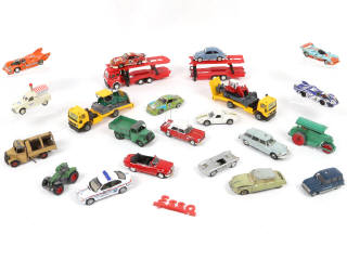 Lot 126 - DIVERS (25)