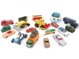 Lot 274 - DINKY TOYS (20)
