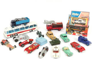 Lot 273 - DINKY TOYS (20)